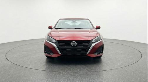 Garnet Pearl Metallic 2025 Nissan Altima SV FWD