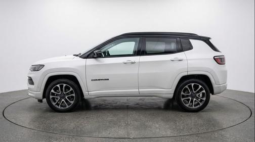 Bright White Clearcoat 2025 Jeep Compass Trailhawk