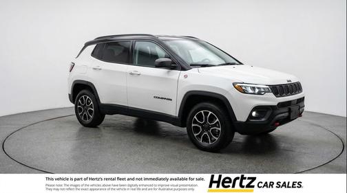 Bright White Clearcoat 2025 Jeep Compass Trailhawk