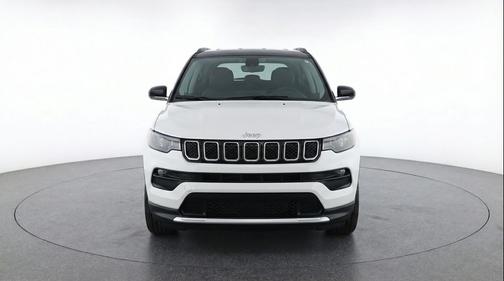 Bright White Clearcoat 2025 Jeep Compass Limited