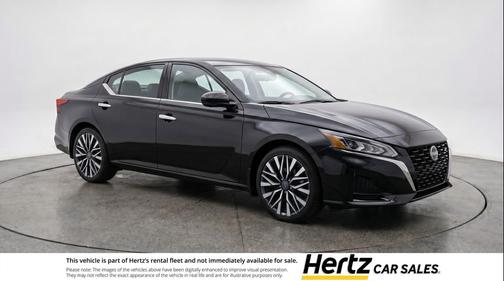 Super Black 2025 Nissan Altima SV FWD