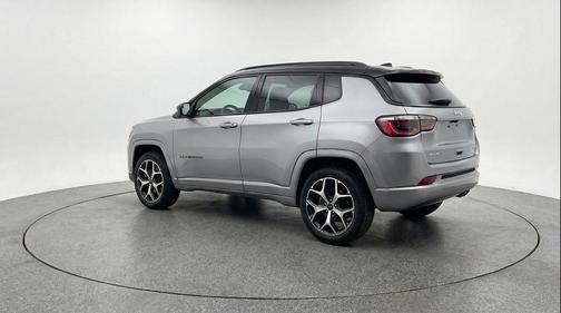 Silver Zynith Metallic Clearcoat 2025 Jeep Compass Limited