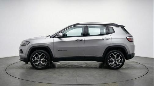 Silver Zynith Metallic Clearcoat 2025 Jeep Compass Limited