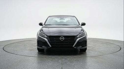 Super Black 2025 Nissan Altima SV FWD