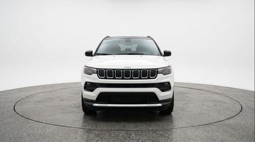 Bright White Clearcoat 2025 Jeep Compass Limited