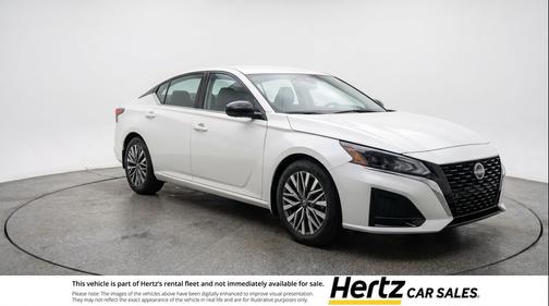 Glacier White 2025 Nissan Altima SV FWD