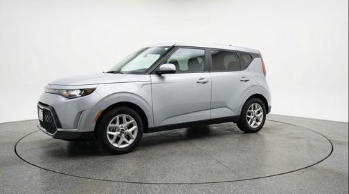 Steel Gray 2025 Kia Soul LX
