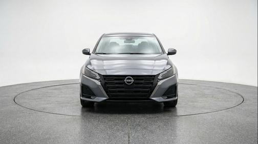 Gun Metallic 2025 Nissan Altima SV FWD