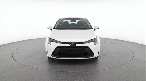 Ice Cap 2025 Toyota Corolla LE