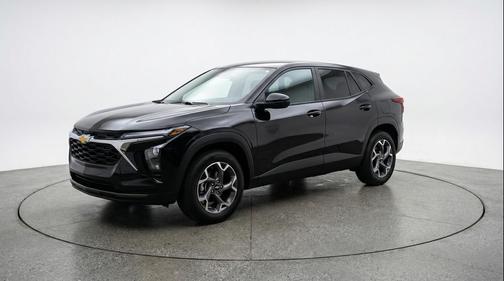 Mosaic Black Metallic 2025 Chevrolet Trax LT