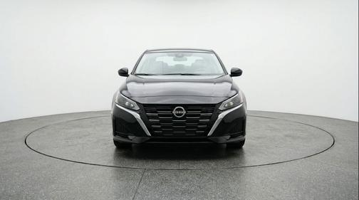 Super Black 2025 Nissan Altima SV FWD