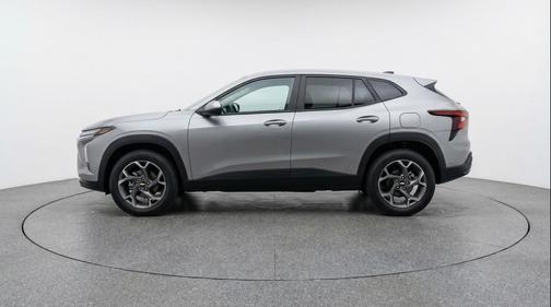 Sterling Gray Metallic 2025 Chevrolet Trax LT
