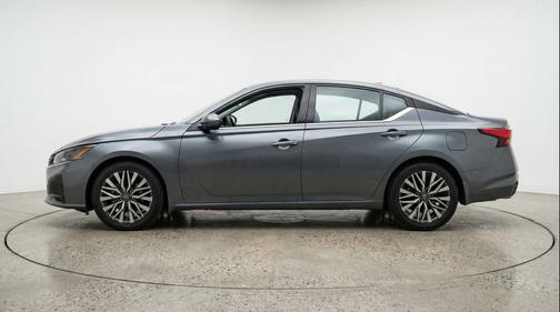 Gun Metallic 2025 Nissan Altima SV FWD