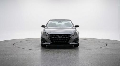 Gun Metallic 2025 Nissan Altima SV FWD