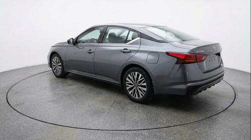 Gun Metallic 2025 Nissan Altima SV FWD