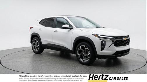 Summit White 2025 Chevrolet Trax LT