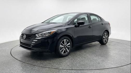 Super Black 2025 Nissan Versa 1.6 SV
