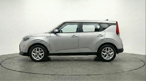 Steel Gray 2025 Kia Soul LX