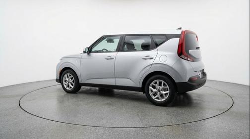 Steel Gray 2025 Kia Soul LX