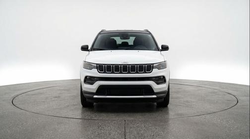 Bright White Clearcoat 2025 Jeep Compass Limited