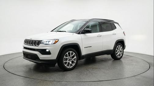 Bright White Clearcoat 2025 Jeep Compass Limited