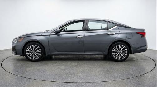 Gun Metallic 2025 Nissan Altima SV FWD