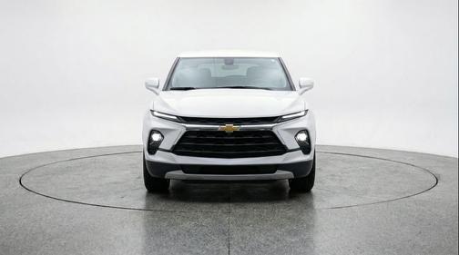 Summit White 2025 Chevrolet Blazer 2LT