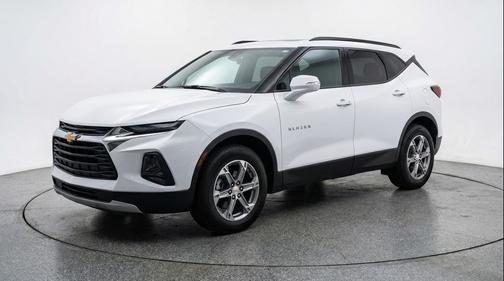 Summit White 2025 Chevrolet Blazer 2LT