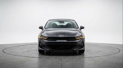 Interstellar Gray 2025 Kia K5 LXS