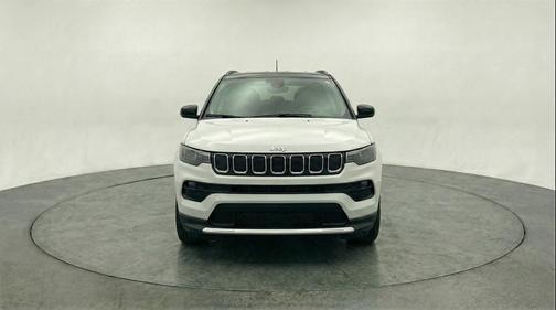 Bright White Clearcoat 2025 Jeep Compass Limited