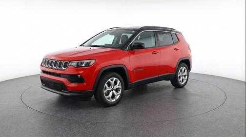 Red Hot Pearlcoat 2025 Jeep Compass Latitude