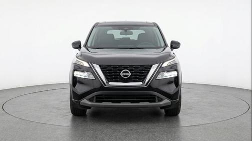 Super Black 2025 Nissan Rogue SV