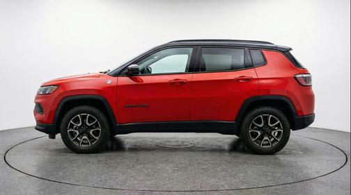 Red Hot Pearlcoat 2025 Jeep Compass Trailhawk
