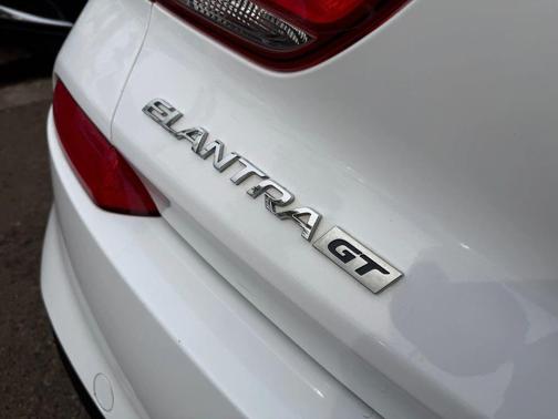 2018 Hyundai Elantra GT Base