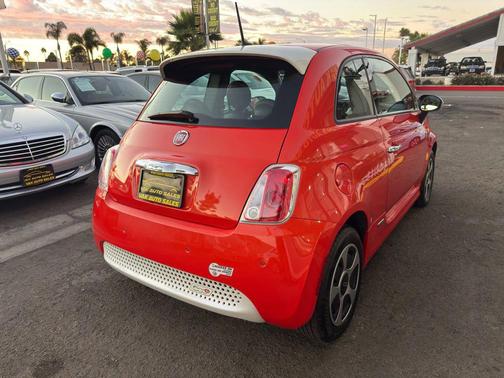 2015 FIAT 500e Battery Electric