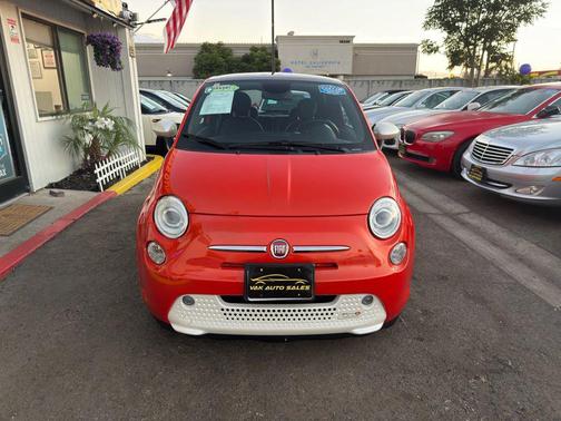 2015 FIAT 500e Battery Electric