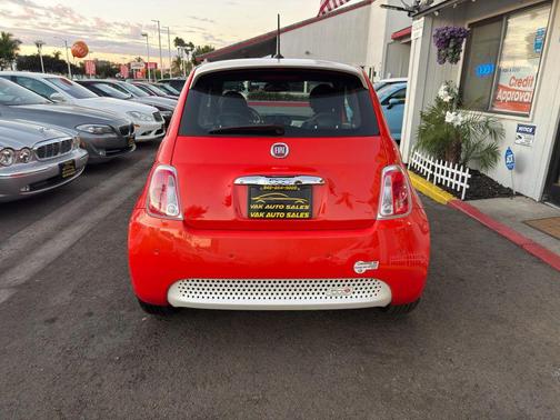 2015 FIAT 500e Battery Electric