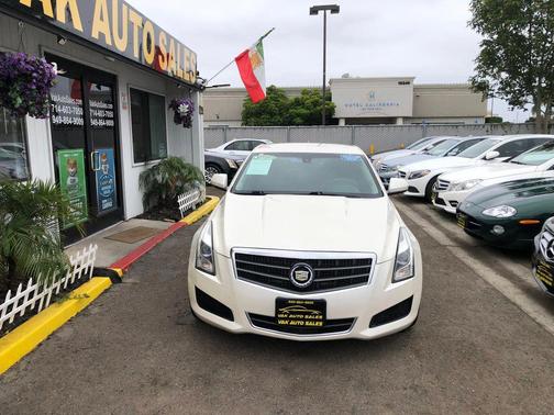 White Diamond Tricoat 2014 Cadillac ATS 2.5L