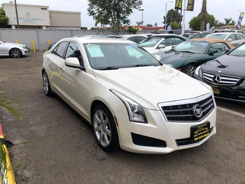 White Diamond Tricoat 2014 Cadillac ATS 2.5L
