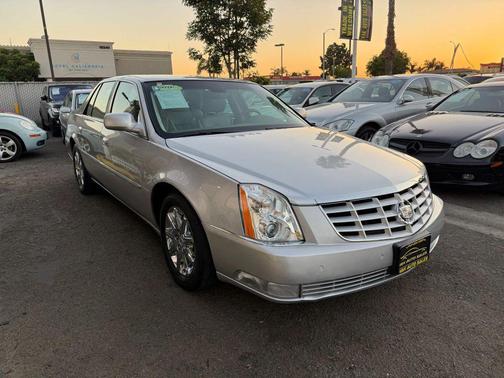 2010 Cadillac DTS Premium Collection