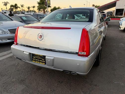2010 Cadillac DTS Premium Collection