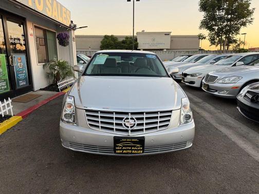 2010 Cadillac DTS Premium Collection