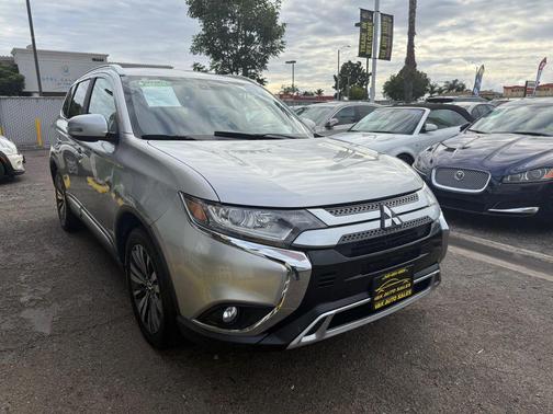 2020 Mitsubishi Outlander SP