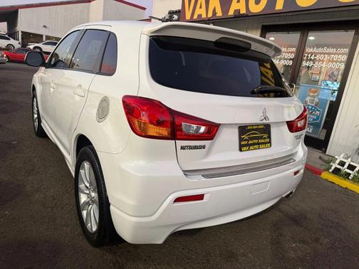 2011 Mitsubishi Outlander Sport SE