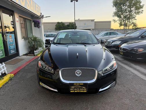 2012 Jaguar XF R