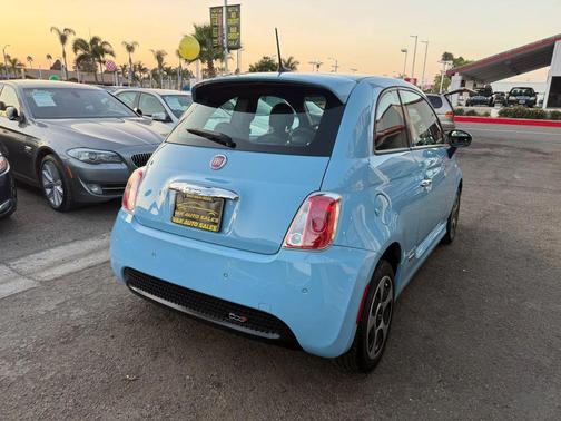 2016 FIAT 500e Battery Electric