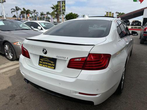 2014 BMW 528 528i Sedan 4D