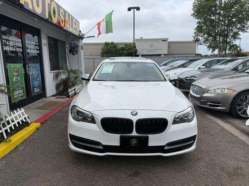2014 BMW 528 528i Sedan 4D
