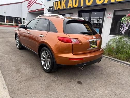 2004 INFINITI FX35 Base