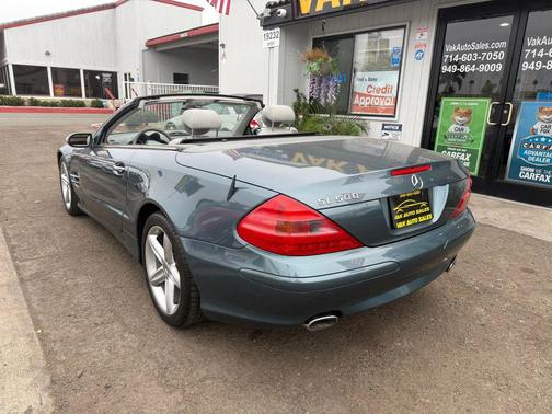 2005 Mercedes-Benz SL-Class SL 500 Roadster 2D